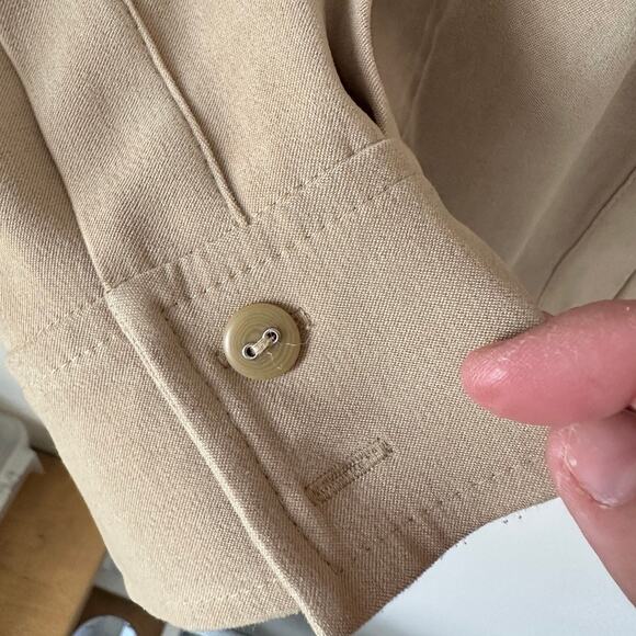 Talbots Stetch Faux Suede Shirt Womens LARGE Button Up Classic Fall Career Tan - Picture 8 of 12